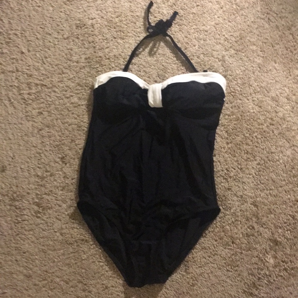One piece swimsuit